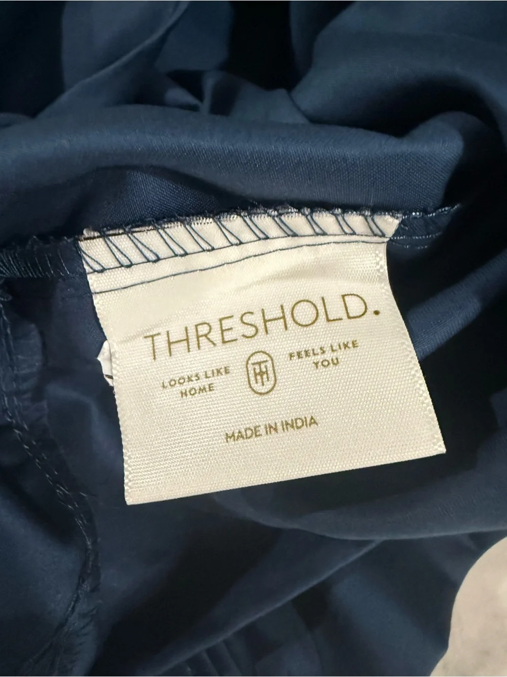 Threshold Metallic Navy Blue Sheet Set 100% Cotton Size of Sheet Set is FULL